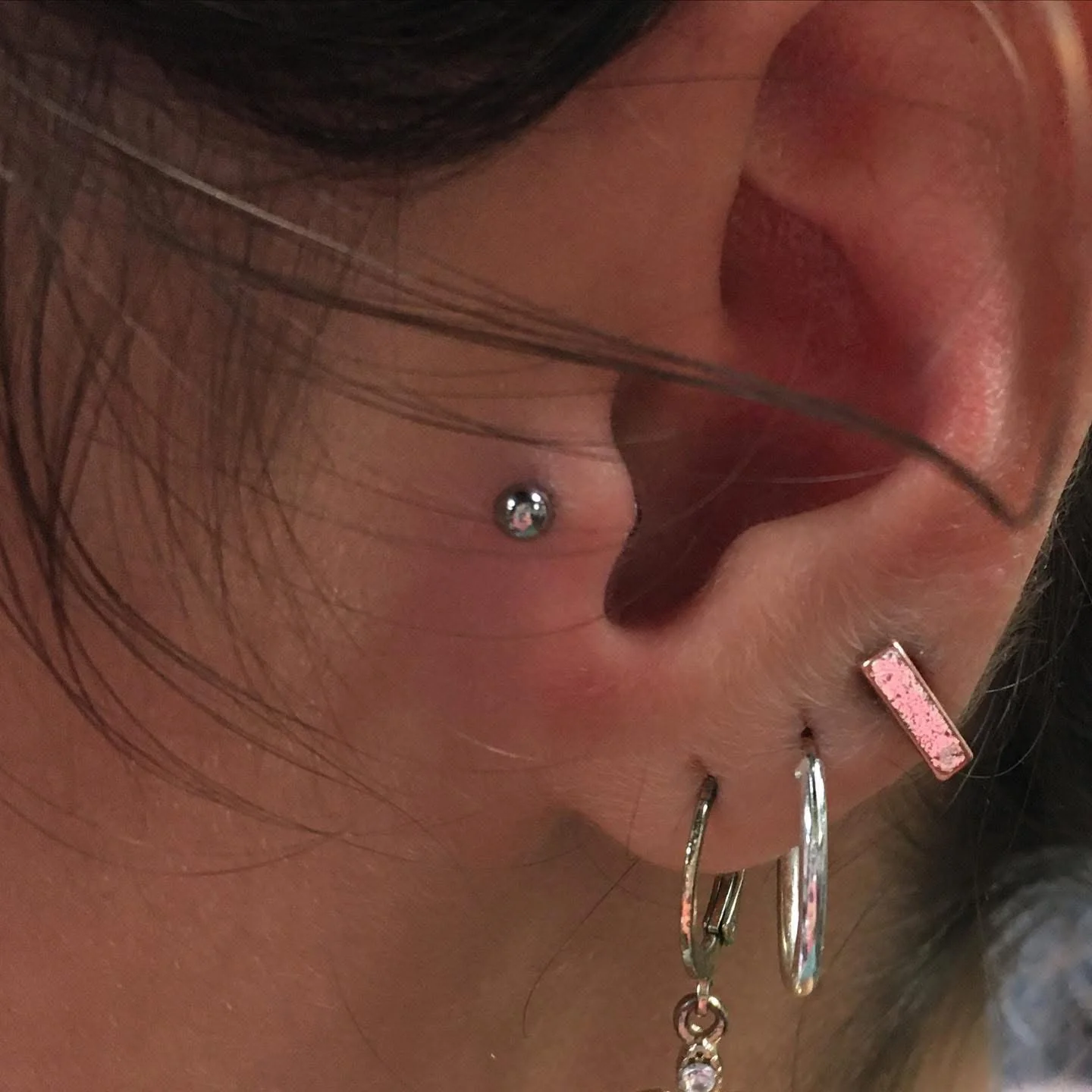 Tragus (1) — tragus piercing